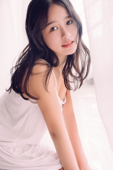 两个黑人挺进校花体内NP在线